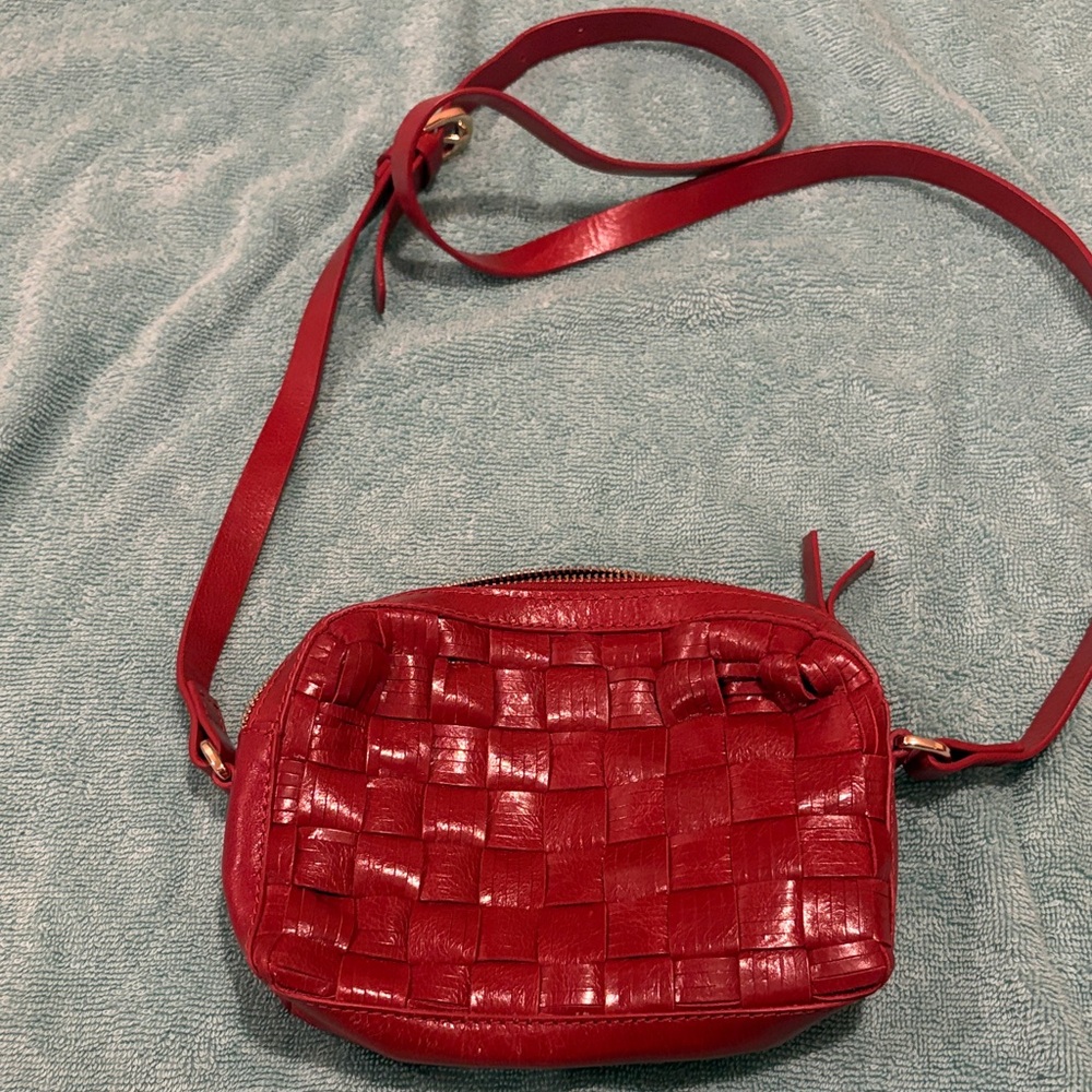 Elegant Red Woven Crossbody Bag